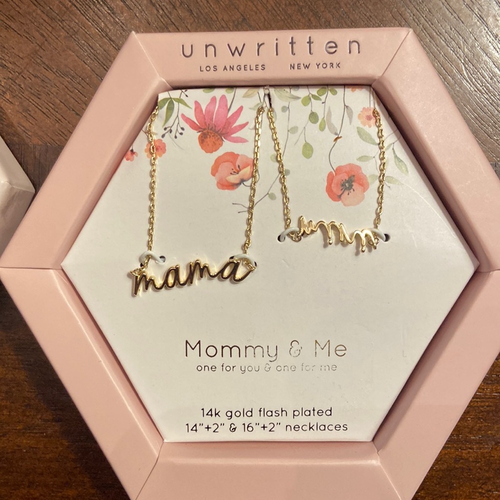 Unwritten Los Angeles Mama & Me gold necklaces